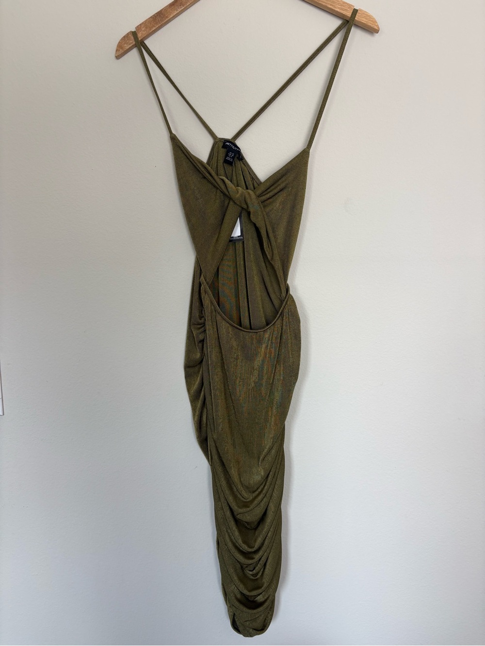 PrettyLittleThing Olive Green slinky twist ruched Spaghetti-Strap Dress - Picture 2 of 4